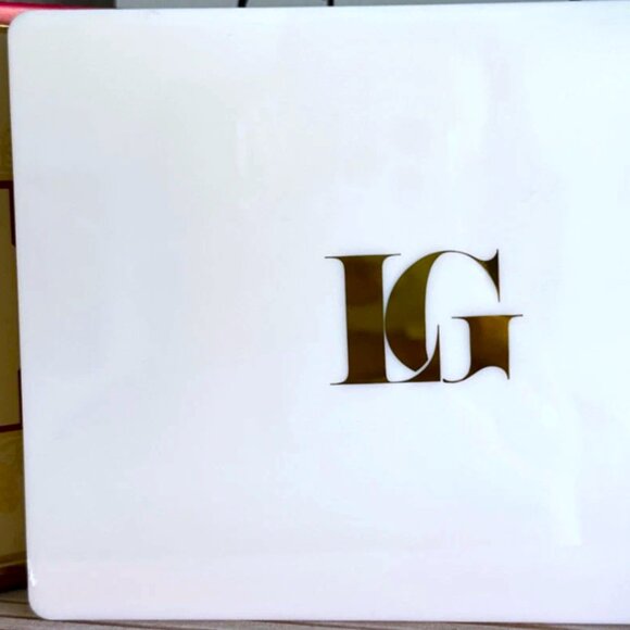 Laura Geller The Wearables* KEEP IT NATURAL! -12 Multi-Finish Eyeshadows NIB $45 - Picture 4 of 8